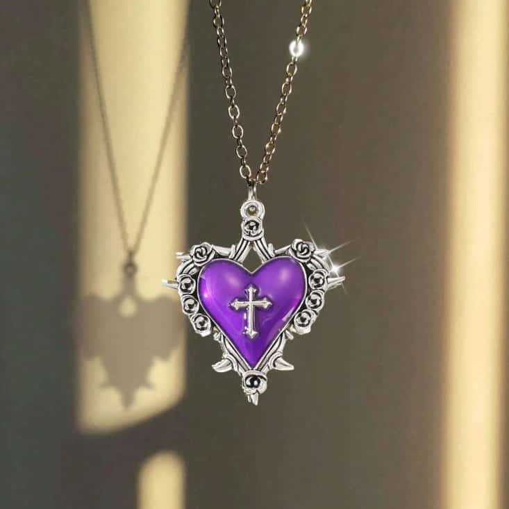 Retro Gothic Heart-Shaped Wing Bat Pendant Necklace Punk Y2K Jewelry